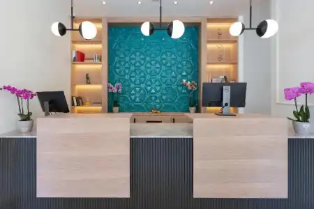Boutique Momentum by Aycon - 13