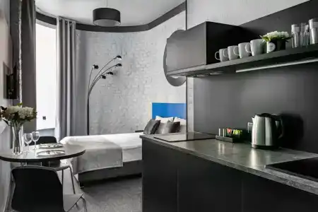 Grinfil na Lermontovskom - 87