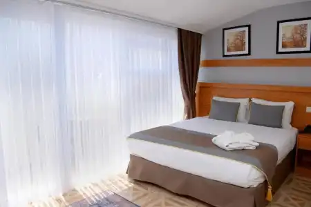 Edibe Sultan - 59