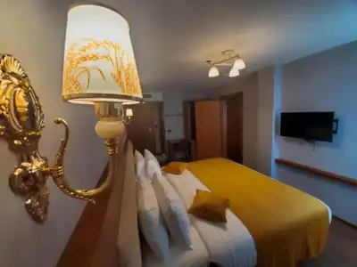 Albanopolis - 4