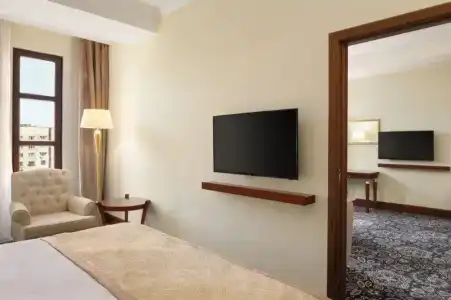 Ramada by Wyndham Almaty - 9
