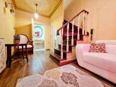 Sofia Boutique 9 - 203