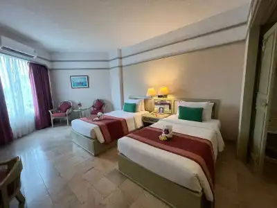 Cholchan Pattaya Beach Resort - 50