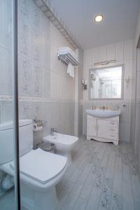 Ozero Divnoe Park-Hotel - 76