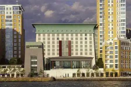 Canary Riverside Plaza - 23
