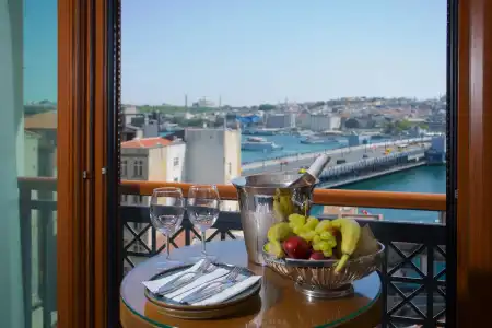 Momento Golden Horn - 53