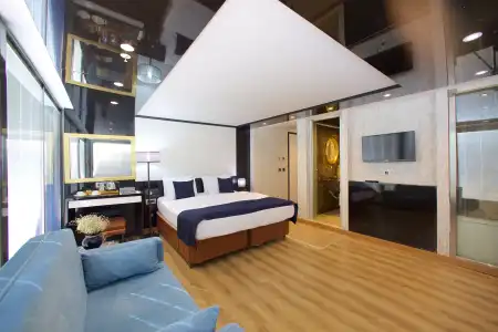 The Hera Platinum - 13