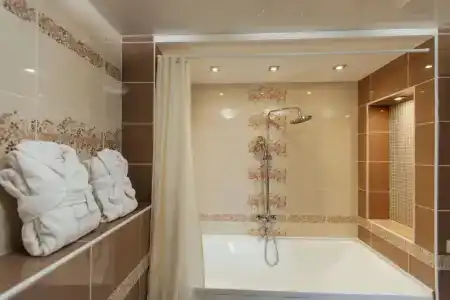 Gostinechniy Kompleks Lyubim - 82