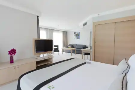 Ramada Resort by Wyndham Bodrum - 12