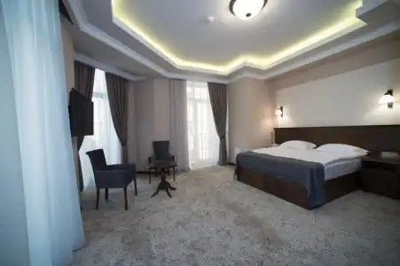 Boulevard - 21