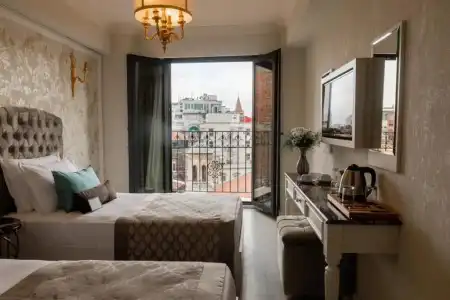 The Pera Hill - 53