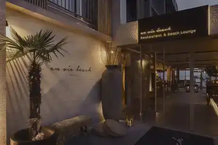 En VIE Beach Boutique - Adults Only - 9