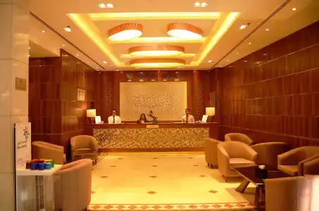 Nejoum Al Emarate - 11