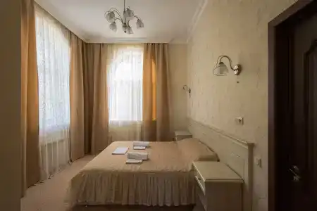 Odeon Guest House - 124