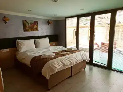 Loren & Suites - 52