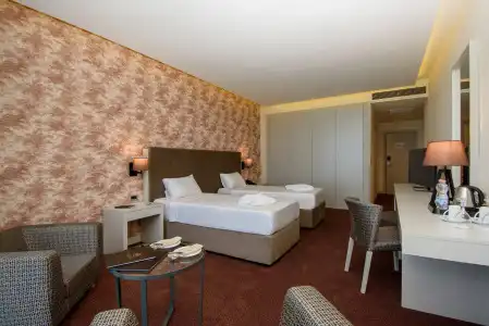 The Grand Gloria - 47