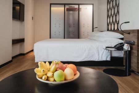 RakYim Siam Sukhumvit 15 - 42
