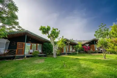 ETENNA BEACH BUNGALOWS - 28