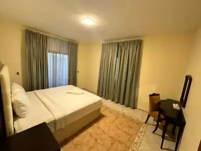 Safari Apartments - 12