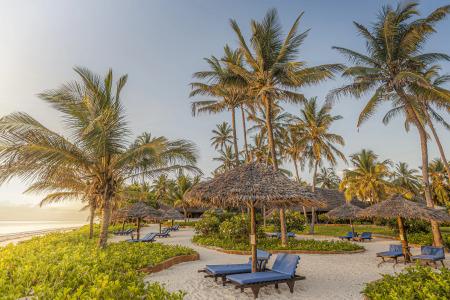 Breezes Beach Club and Spa - 4