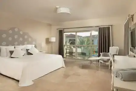 Paloma Oceana - 34