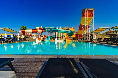 Senza The Inn Resort & Spa Resort - 10
