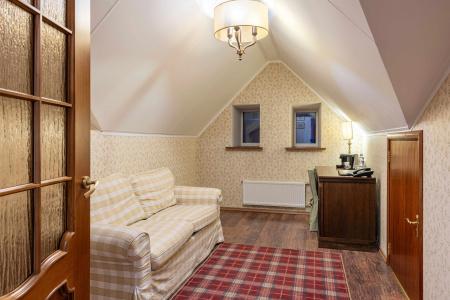 Lancaster Court - 56