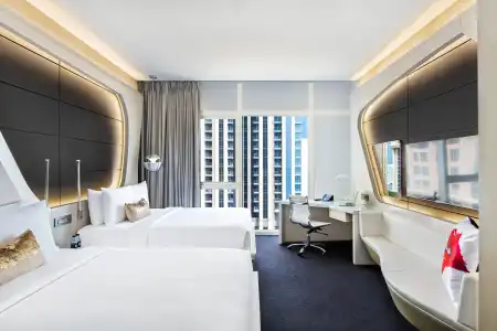 V, Curio Collection by Hilton - 12
