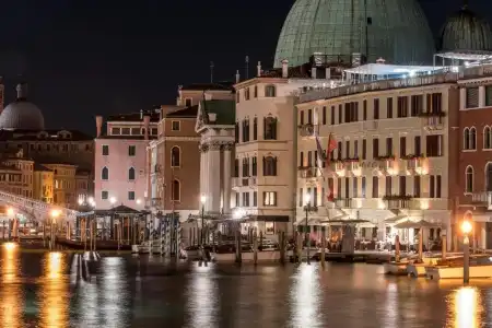 Carlton on the Grand Canal - 26