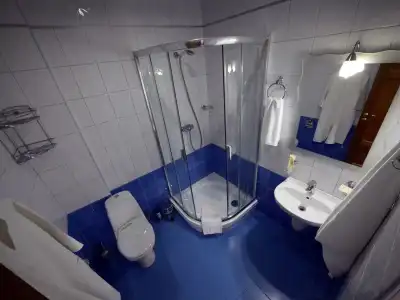 DezhaVyu Mini-Hotel - 9