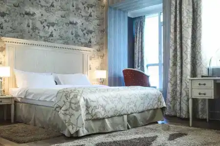 Gloria Business - 129