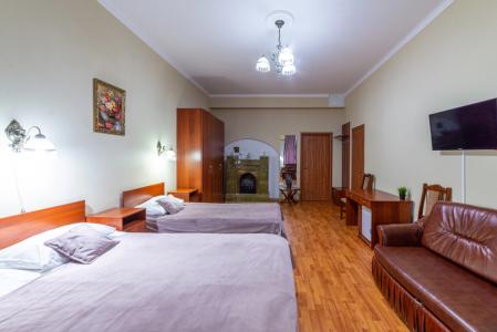 Демократ на Некрасова 58 - 221