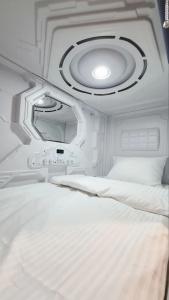 Capsule Hostel - 15