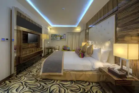 Orchid Vue - 4