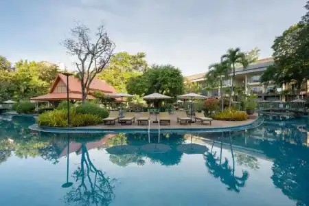 The Green Park Resort - 18