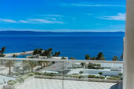 Romana Beach Apartments - 115
