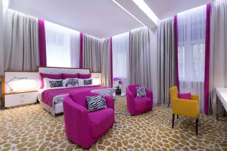 Mirax Sapphire Boutique - 8