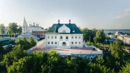 Manor House - 1