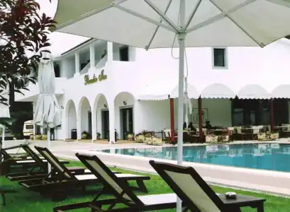 Paradise House - 8