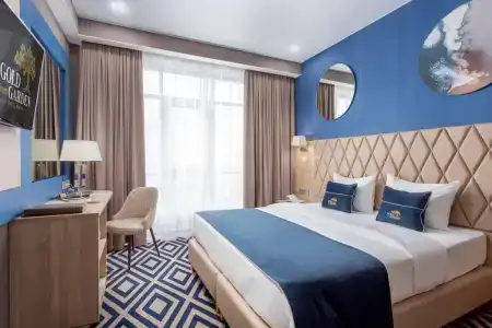 GOLD inn GARDEN - 50