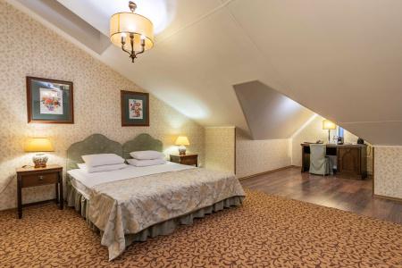 Lancaster Court - 52