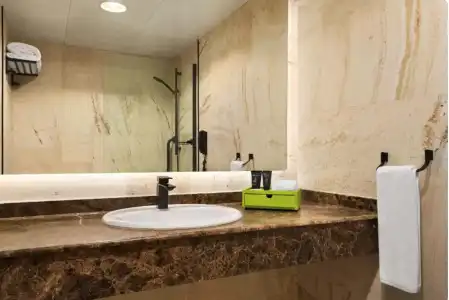 La Quinta by Wyndham Dubai Jumeirah - 39