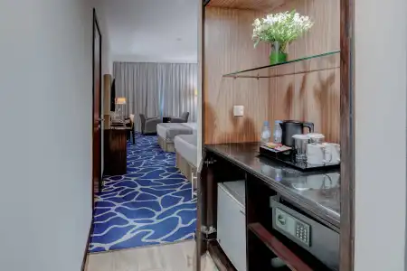 Hawthorn Suites by Wyndham Center - 7
