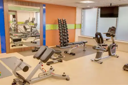 Hampton by Hilton - 26
