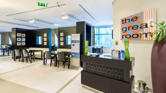 Holiday Inn Express Internet City, an IHG - 10