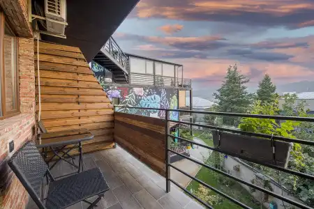 Boutique Terra Bridge - 39