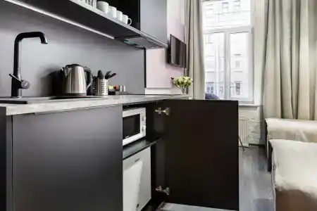 Grinfil na Lermontovskom - 73