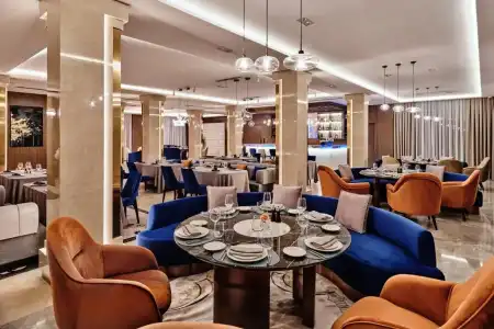  Crowne Plaza Tashkent - 2