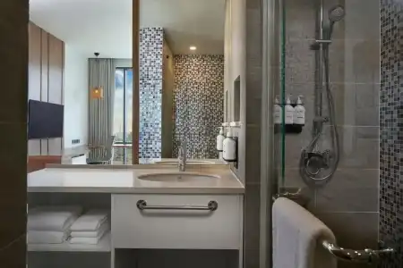 Holiday Inn & Suites SAIGON AIRPORT by IHG - 110