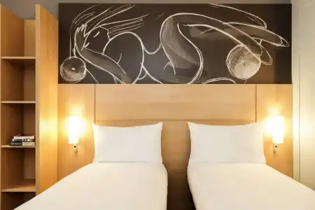 ibis Center - 3